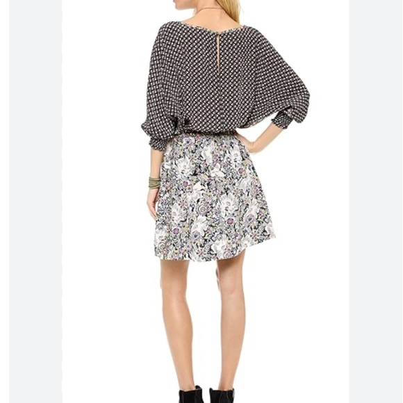 Juicy Couture 2 Floral Patterned Dress with Black Accents - Picture 4 of 4